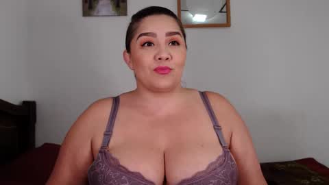 antonia online show from January 2025 09:06:01 PM