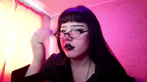 Antonia online show from February 2026 12:04:02 PM