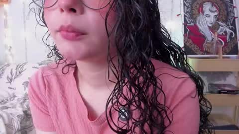 Snapshot of antoniart_ chatting on October 2025 01:53:02 AM Antonia online show from October 2025 01:53:02 AM