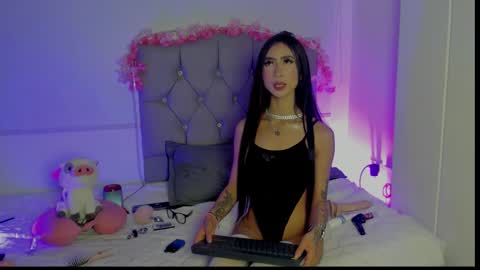 Snapshot of antonieta23 chatting on October 2025 03:26:02 AM antonieta23 online show from October 2025 03:26:02 AM