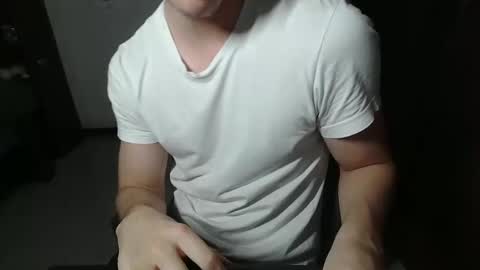 antonio_ricci online show from October 2025 04:43:02 AM