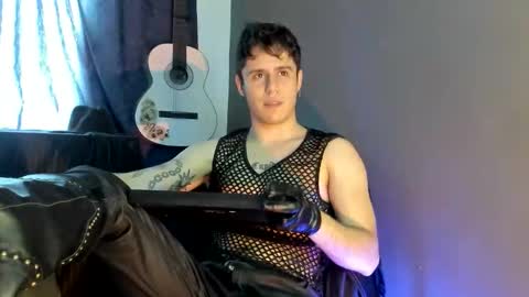 antonnello_ online show from November 2025 04:33:01 PM