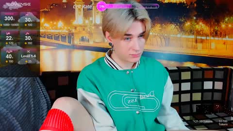 Snapshot of antonylewis chatting on December 2024 06:05:02 PM YummyTony online show from December 2024 06:05:02 PM