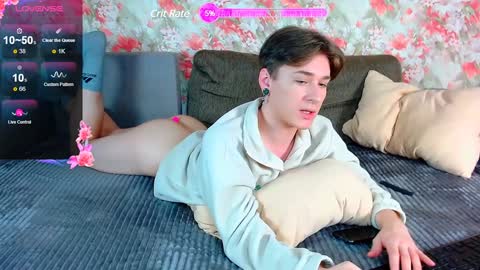 Snapshot of antonylewis chatting on January 2025 07:21:01 PM YummyTony online show from January 2025 07:21:01 PM