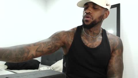 antwanblack11 online show from January 2025 07:00:01 AM