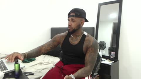 antwanblack11 online show from September 2025 01:28:01 AM