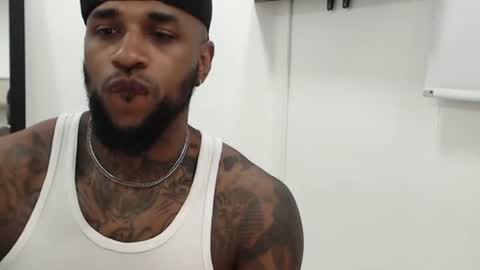 antwanblack11 online show from October 2025 03:37:02 AM