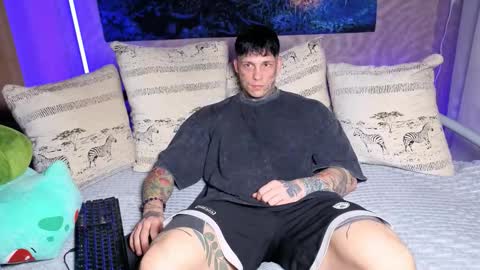 Tom online show from November 2025 06:11:02 AM