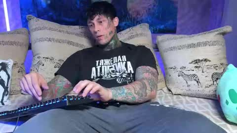 Tom online show from January 2026 05:33:01 AM