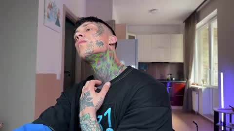 Tom online show from April 2026 06:11:02 AM