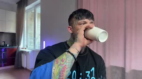 Tom online show from April 2026 06:19:01 AM