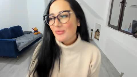 Anya online show from December 2025 05:36:02 AM