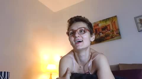 Anyaros online show from February 2026 10:05:02 PM