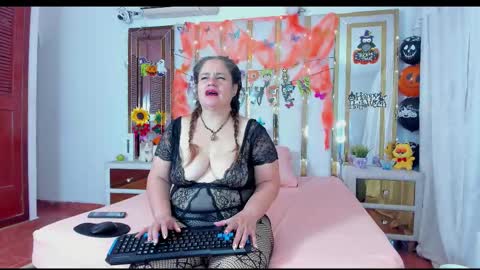 Anyela  online show from October 2025 03:51:02 AM