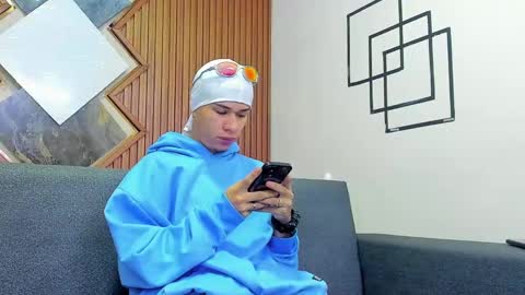 Snapshot of anyelo_sexyhot chatting on February 2025 11:46:02 AM anyelo_sexyhot online show from February 2025 11:46:02 AM