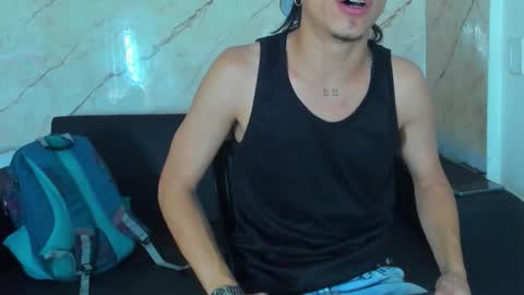 Snapshot of anyelo_sexyhot chatting on October 2025 12:19:01 PM anyelo_sexyhot online show from October 2025 12:19:01 PM