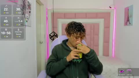 anyelotwink online show from May 2026 11:59:01 AM
