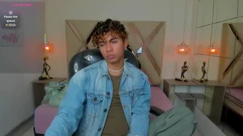 anyelotwink online show from May 2026 04:19:02 AM