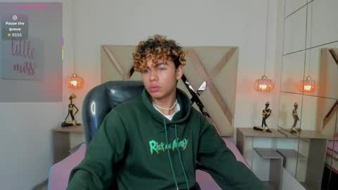 anyelotwink online show from May 2026 04:40:01 AM