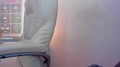 Snapshot of anyi_restrepo chatting on February 2025 03:29:01 PM Anyi online show from February 2025 03:29:01 PM