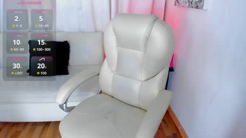 Snapshot of anyi_restrepo chatting on September 2025 12:18:01 PM Anyi online show from September 2025 12:18:01 PM