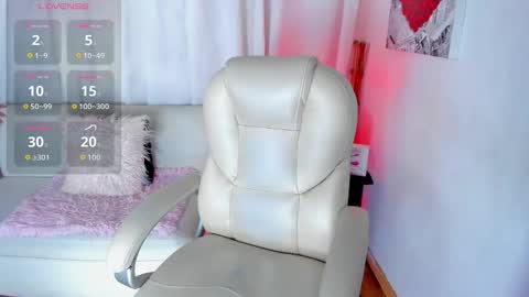 Snapshot of anyi_restrepo chatting on October 2025 07:46:02 PM Anyi online show from October 2025 07:46:02 PM