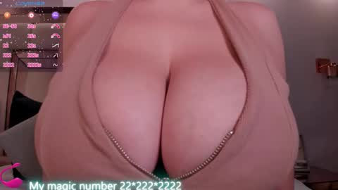 Snapshot of anyi_sweet_titss chatting on April 2026 09:41:02 PM Anyi online show from April 2026 09:41:02 PM