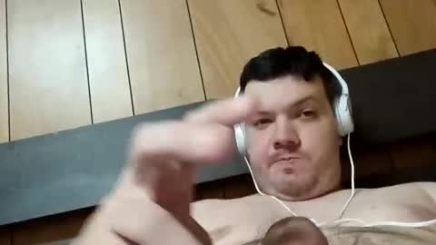 Snapshot of anythingbutordinary chatting on October 2025 07:43:01 AM anythingbutordinary online show from October 2025 07:43:01 AM