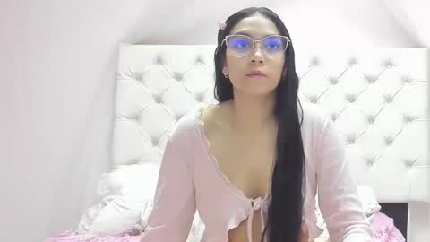 Aome Rainbow online show from February 2026 12:09:02 AM