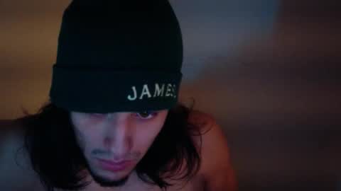 ApacheWithWebcam online show from November 2025 10:17:01 AM