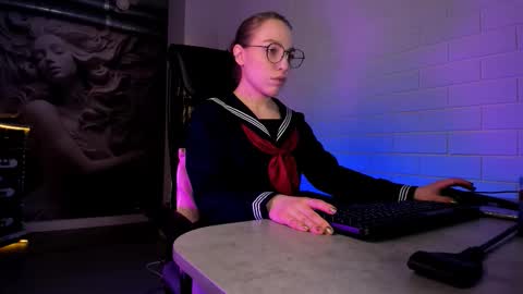 Snapshot of aphexqueen chatting on February 2026 09:13:02 AM APHEX QUEEN online show from February 2026 09:13:02 AM