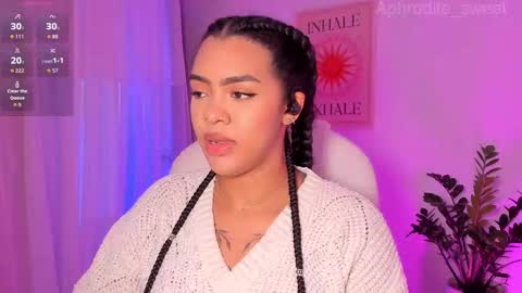 Snapshot of aphrodite_sweet chatting on October 2025 06:29:01 PM Karla online show from October 2025 06:29:01 PM