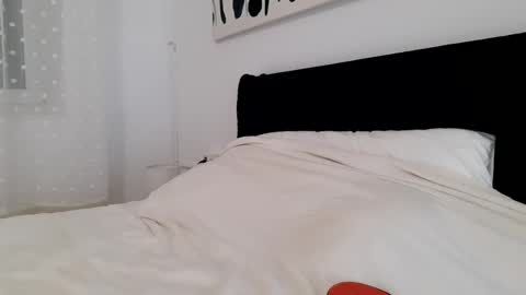 apollobest77 online show from December 2024 12:01:02 AM