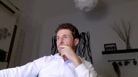 apollobest77 online show from January 2025 07:40:01 PM