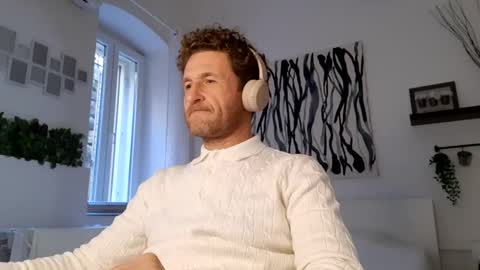 apollobest77 online show from February 2026 03:45:01 PM