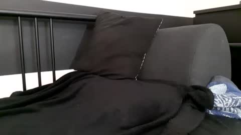 apollobest77 online show from April 2026 06:38:01 PM