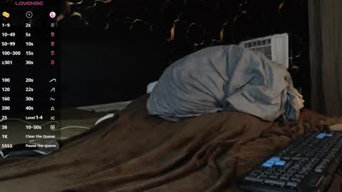 Snapshot of apolo01_ chatting on December 2025 11:09:02 PM Apolo online show from December 2025 11:09:02 PM