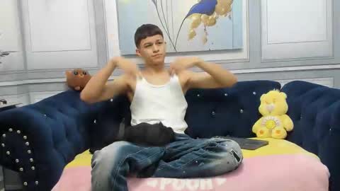 Snapshot of apolo_jonnes chatting on March 2026 02:37:01 AM online show from March 2026 02:37:01 AM