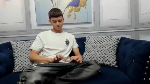 Snapshot of apolo_jonnes chatting on March 2026 01:42:01 AM online show from March 2026 01:42:01 AM