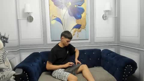 Snapshot of apolo_jonnes chatting on March 2026 02:11:01 AM online show from March 2026 02:11:01 AM