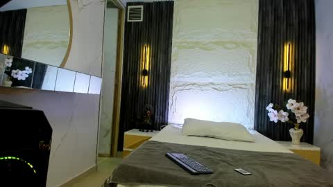 Snapshot of apolo_jonnes chatting on April 2026 02:53:02 AM online show from April 2026 02:53:02 AM