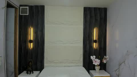 Snapshot of apolo_jonnes chatting on April 2026 02:05:01 AM online show from April 2026 02:05:01 AM