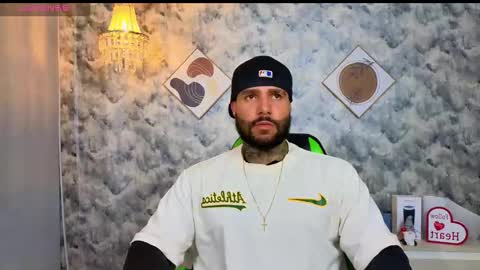 Snapshot of apolo_ryder chatting on March 2026 10:58:02 PM APOLO online show from March 2026 10:58:02 PM