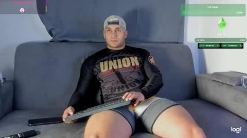 apolo_strange online show from December 2025 09:34:02 PM