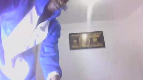 apoloblackbig online show from March 2025 07:53:01 AM