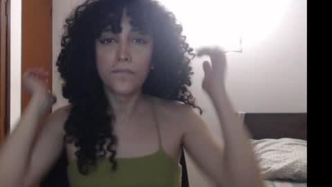 Snapshot of apolosbitch chatting on December 2024 11:40:01 PM Nix online show from December 2024 11:40:01 PM