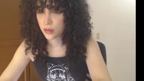 Snapshot of apolosbitch chatting on January 2025 06:10:01 PM Nix online show from January 2025 06:10:01 PM