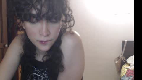 Snapshot of apolosbitch chatting on January 2025 11:43:01 PM Nix online show from January 2025 11:43:01 PM