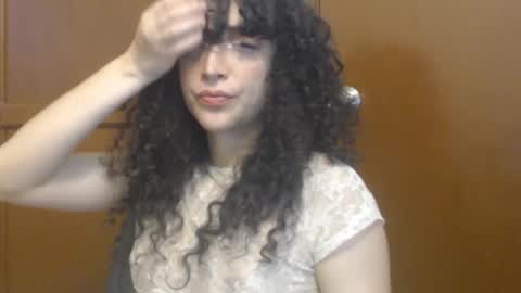 Snapshot of apolosbitch chatting on September 2025 02:33:01 AM Nix online show from September 2025 02:33:01 AM