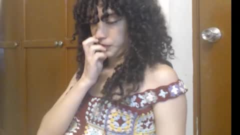 Snapshot of apolosbitch chatting on October 2025 03:23:02 AM Nix online show from October 2025 03:23:02 AM